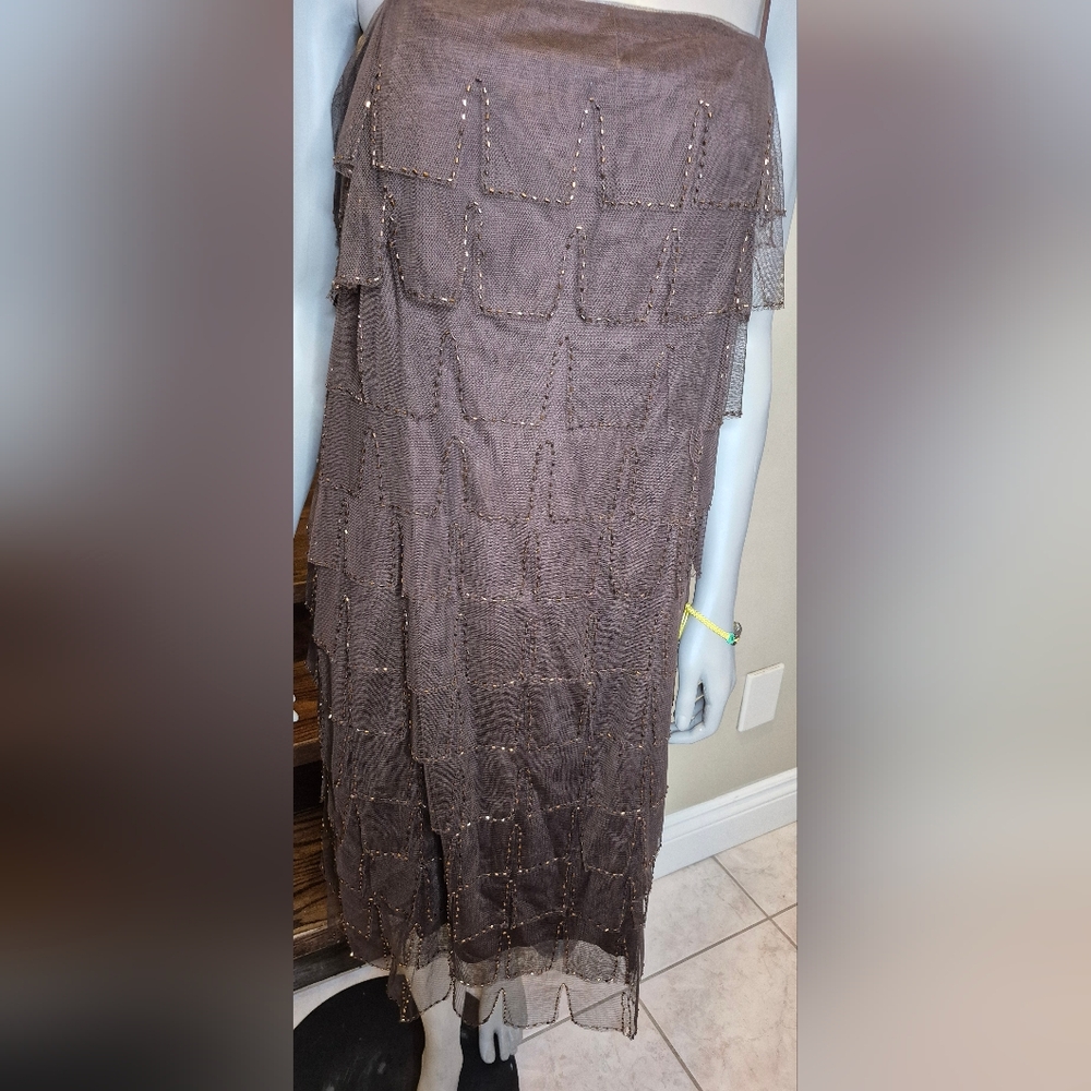 Elegant Gray Layered Women's Dress - Picture 6 of 16